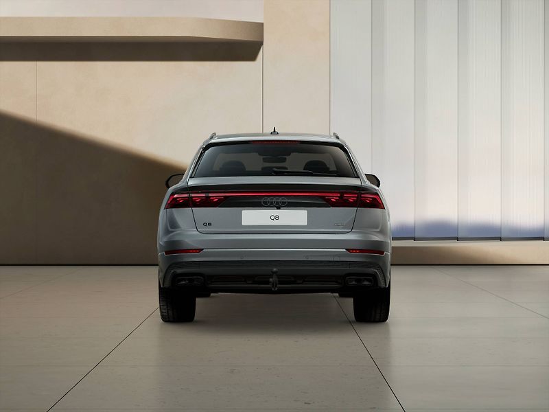 Audi Q8 SUV 50 Quattro 8TT 3,0TDI - fotka 4 z 7