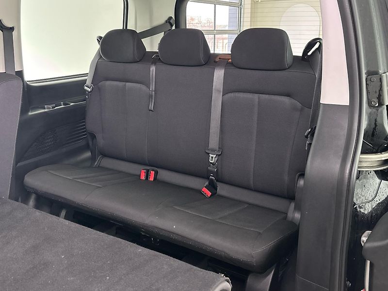 Hyundai Staria Smart - fotka 28 z 30