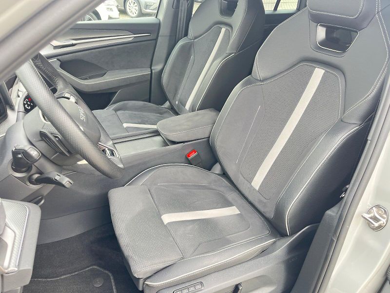 Škoda Kodiaq (2025) SPORTLINE 4X4 TD 142/2.0 A7A - fotka 16 z 35