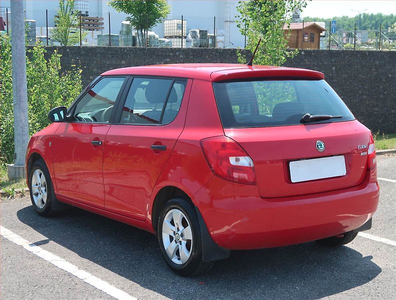 Škoda Fabia (2012) 1.2 12V, Serv.kniha - fotka 4 z 14