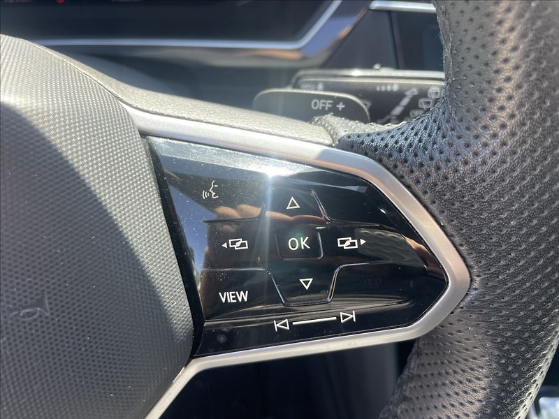 Volkswagen Tiguan 2,0 TDi 110kw DSG R-Line LED R - fotka 24 z 40