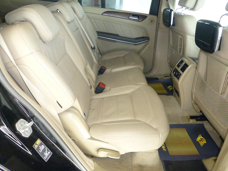 Mercedes-Benz GL (2014) 500-320KW*XENONY**7MÍST - fotka 29 z 33