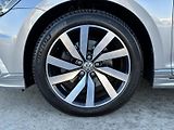 Volkswagen Passat 2.0TDi 4Motion DSG R-Line KAME - náhled 13