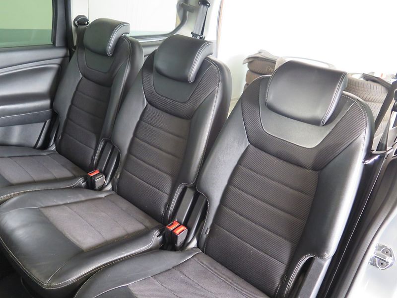 Ford Galaxy (2013) 2.0TDCi Navi Výhře Klima 7Míst - fotka 17 z 23