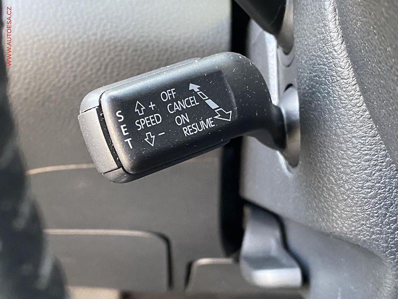 Seat Alhambra (2011) 2.0TDi, Style, DSG, bixen - fotka 15 z 21