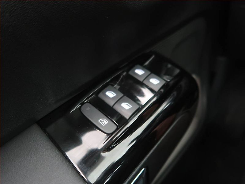 Citroën C3 (2023) 1.2 PureTech, ČR,1.maj - fotka 18 z 19