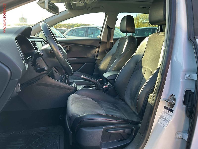 Seat Leon (2014) 2.0TDi, navi, panor. - fotka 9 z 18