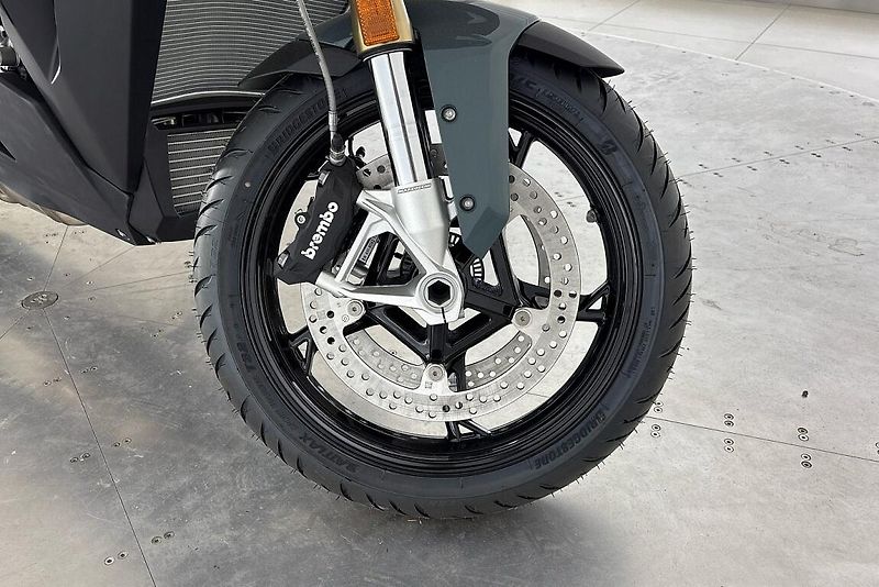 BMW S 1000 XR - fotka 8 z 13