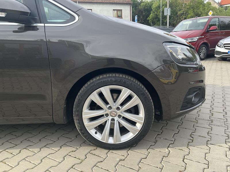 Seat Alhambra (2014) 2,0TDi DSG Style MAX VÝBAVA!!! - fotka 19 z 77