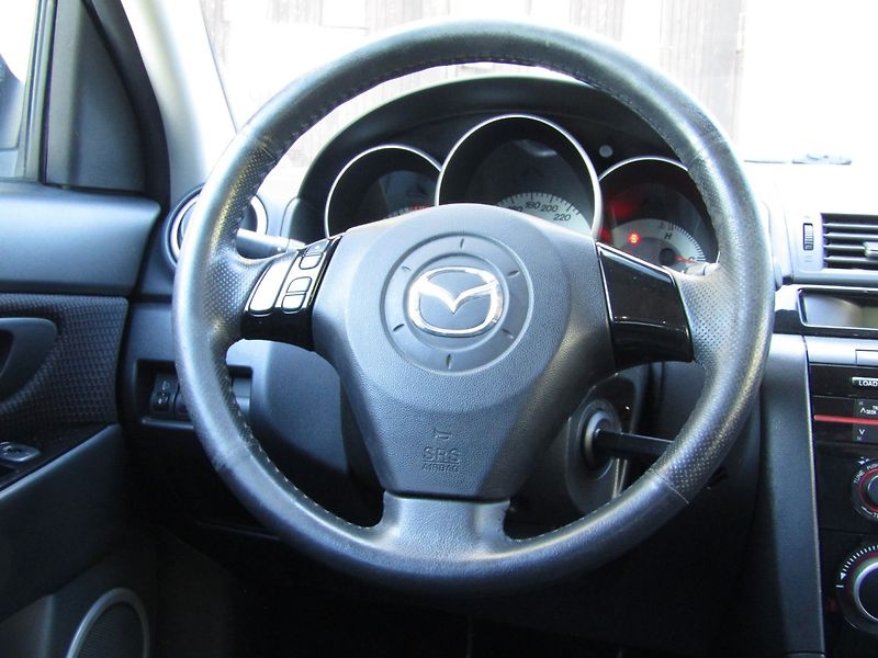 Mazda 3 (2009) 1.6 16V 77kW  CZ PŮVOD - fotka 16 z 35