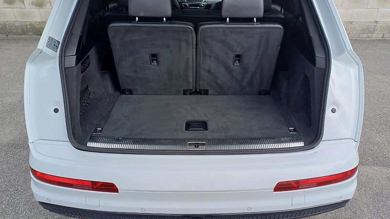 Audi SQ7 S-LINE 4.0 TDI 320kW 7míst. - fotka 16 z 50