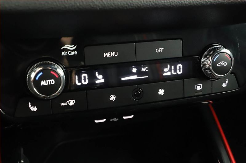 Škoda Fabia (2025) 1.0 TSI, Monte Carlo, FullLed - fotka 10 z 16