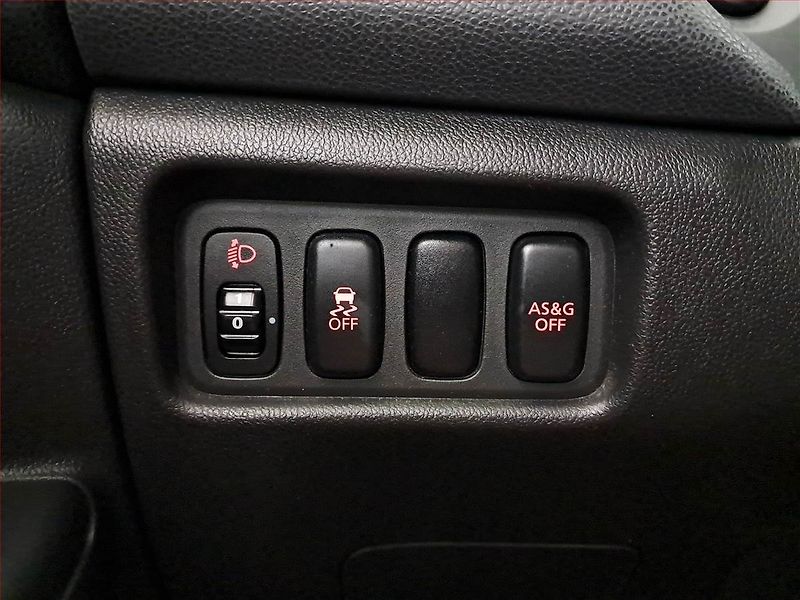 Mitsubishi ASX (2014) Inform 1.6 MIVEC, Serv.kniha - fotka 18 z 18