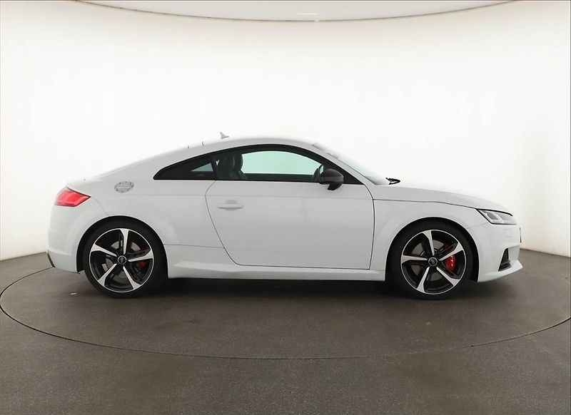 Audi TTS (2015) 2.0 TFSI - fotka 6 z 29