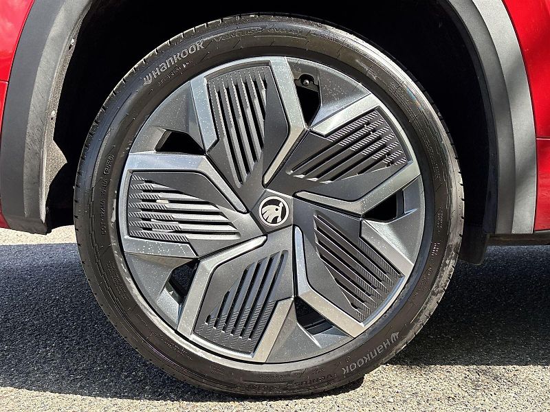 Škoda Kodiaq (2025) 1.5 TSI iV DSG Sportline - fotka 30 z 33