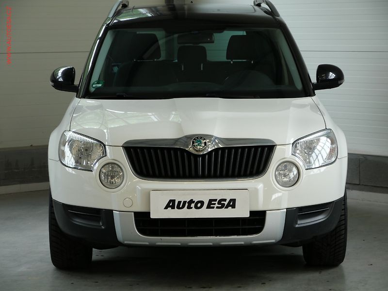 Škoda Yeti (2013) 1.2 TSi, Adventure, DSG - fotka 2 z 19
