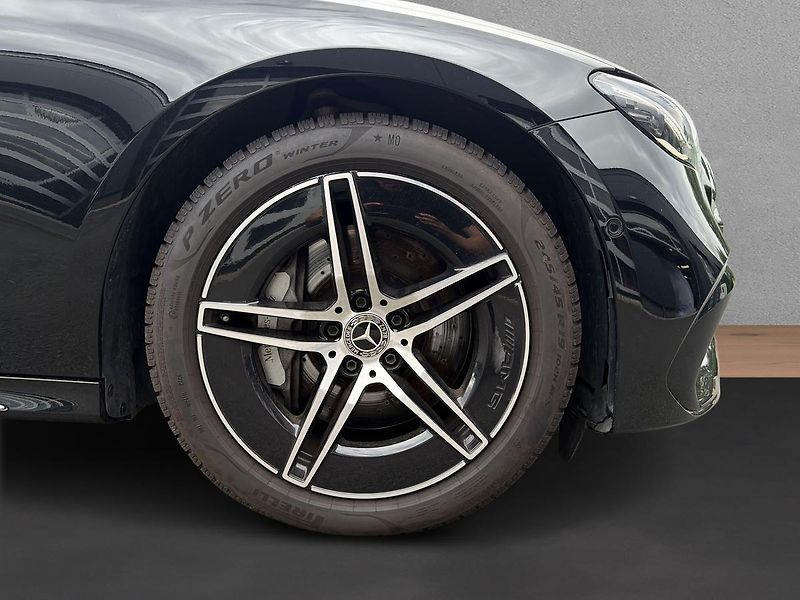 Mercedes-Benz Třídy E E 450d 4M kombi - fotka 14 z 16
