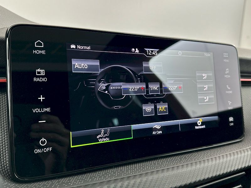 Škoda Scala (2025) 1.5TSI 110kW Monte Carlo - fotka 20 z 36