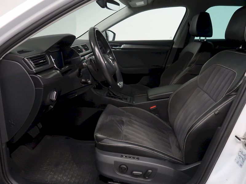 Škoda Superb (2022) STYLE 2.0TSI 140KW - fotka 13 z 39