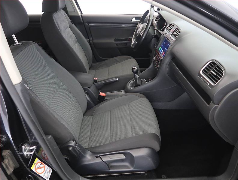 Volkswagen Golf (2011) Comfortline 1.4 TSI - fotka 9 z 15