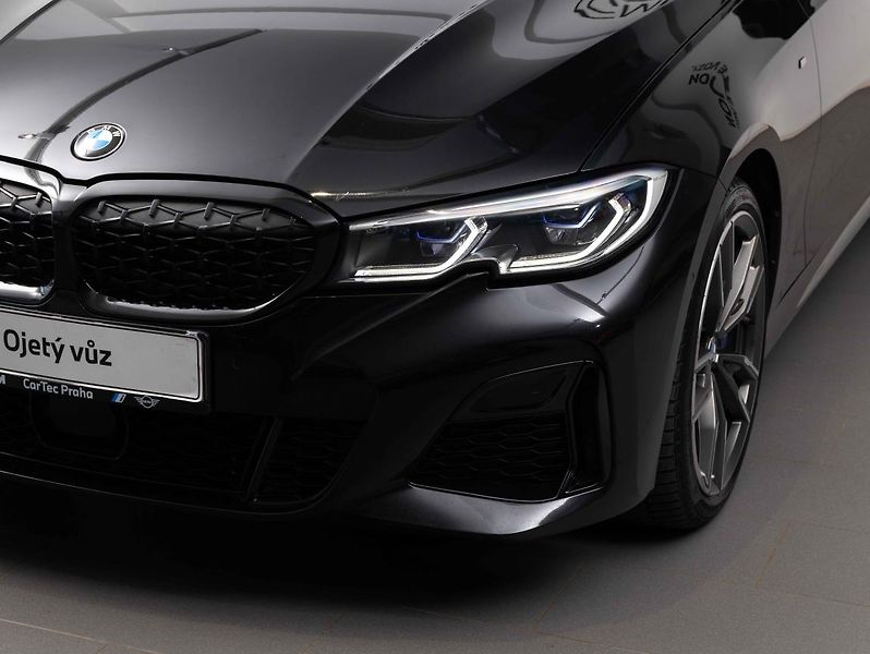 BMW Řada 3 M340d xDrive - fotka 7 z 21