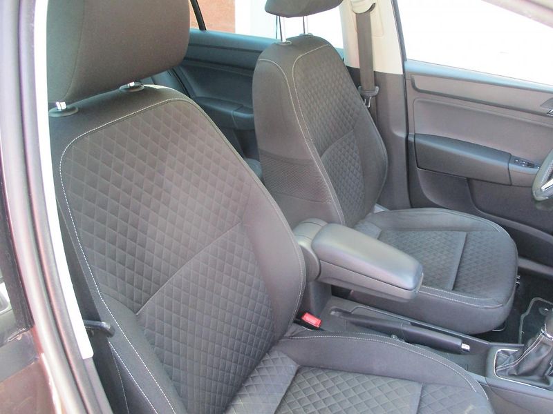 Škoda Rapid 1.6 TDi Edition - fotka 17 z 32