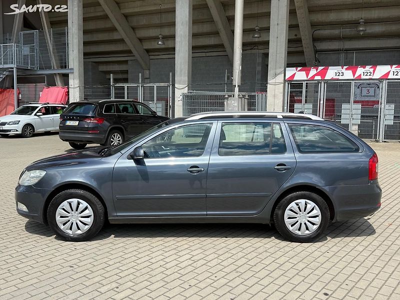 Škoda Octavia (2009) 1.8TSI, 118kw Tažné 1.3T - fotka 2 z 20