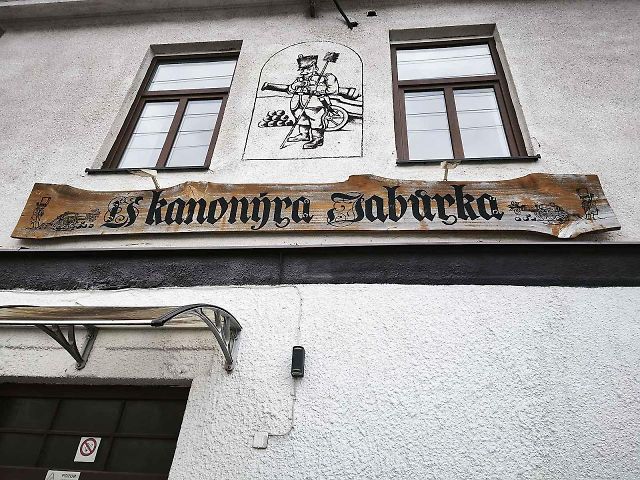 Motorest U kanonýra Jabůrka v Sadové.