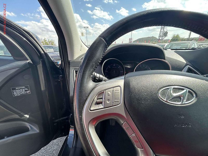 Hyundai ix35 (2010) 2.0TDCi 4x4, ČR, Bixen, AC - fotka 18 z 18