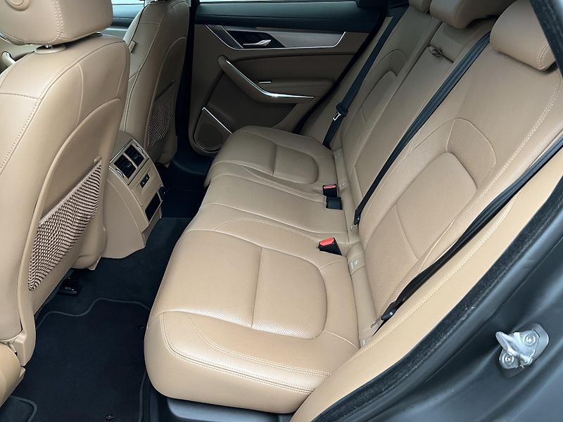 Jaguar F-Pace D200 S AWD AUT REZERVACE - fotka 5 z 42