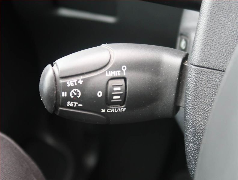 Citroën C3 (2012) 1.4 i, nová STK, CZ doklady - fotka 15 z 16