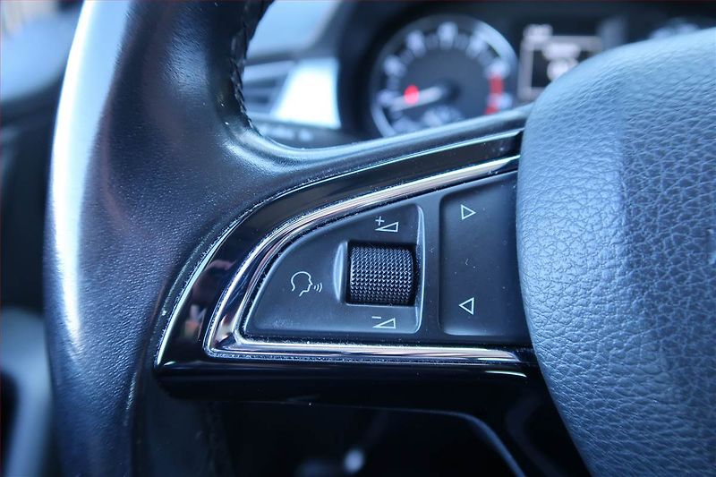 Škoda Fabia (2015) 1.2 TSI - fotka 16 z 18