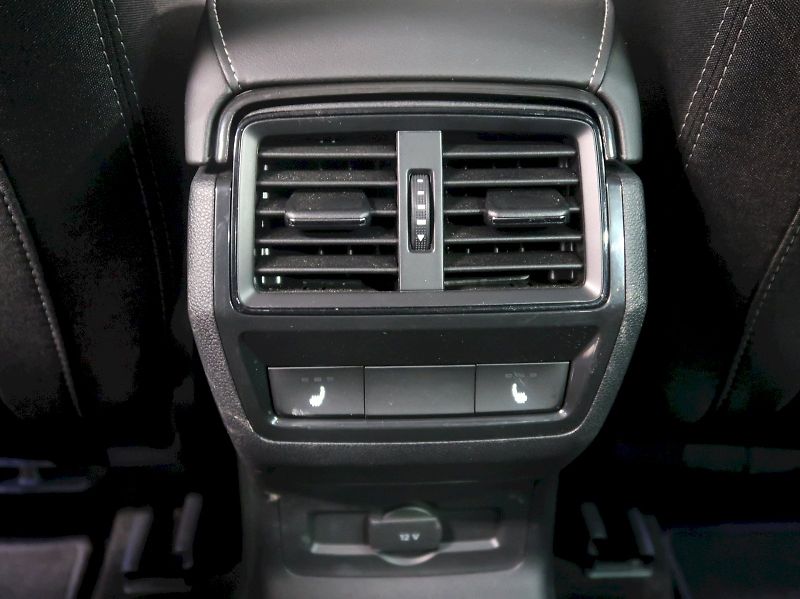 Škoda Karoq (2025) SPORTLINE 2.0TDI 110KW 4x4 DSG - fotka 43 z 43