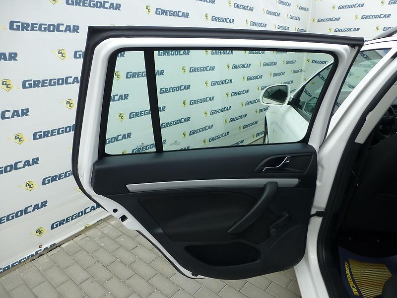 Škoda Octavia (2012) 1,2TSI-77KW*KLIMA***TAŽNÉ* - fotka 10 z 23