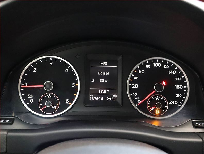 Volkswagen Tiguan (2014) 2.0 TDI, Bi-Xenony, Tempomat - fotka 11 z 19