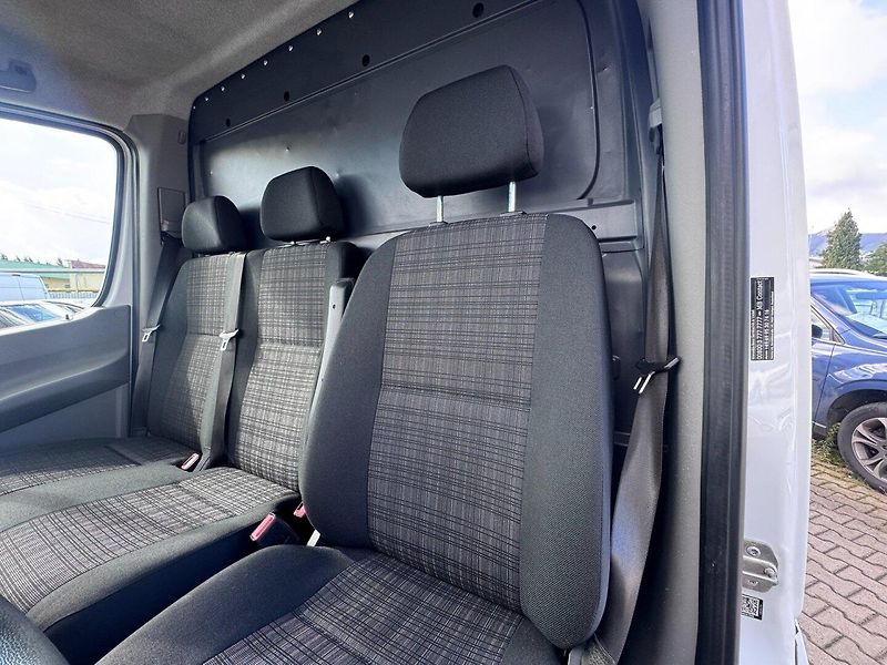 Mercedes-Benz Sprinter (2017) L2H2 2,2 CDI 120KW TAŽNÉ 1 MAJ - fotka 24 z 49