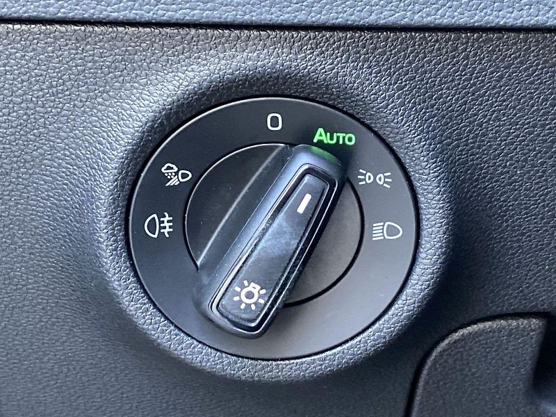 Škoda Karoq (2025) 2.0 TDI 4x4 DSG Sportline - fotka 23 z 39