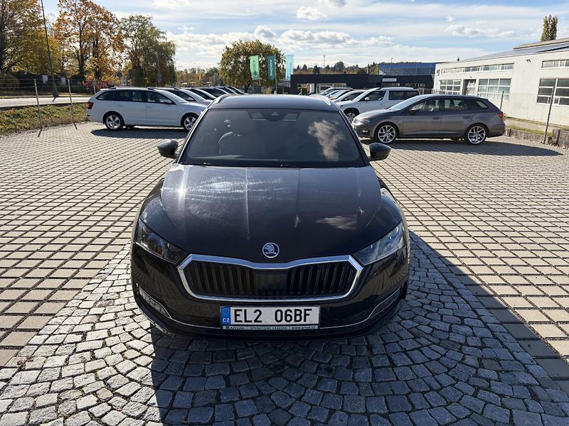 Škoda Octavia (2023) STYLE PLUS iV PLUG-IN-HYBRID - fotka 10 z 33
