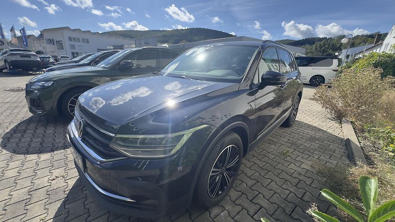 Volkswagen Tiguan (2023) 2.0TDI 110kW Nez.Topení Tažné - fotka 3 z 11