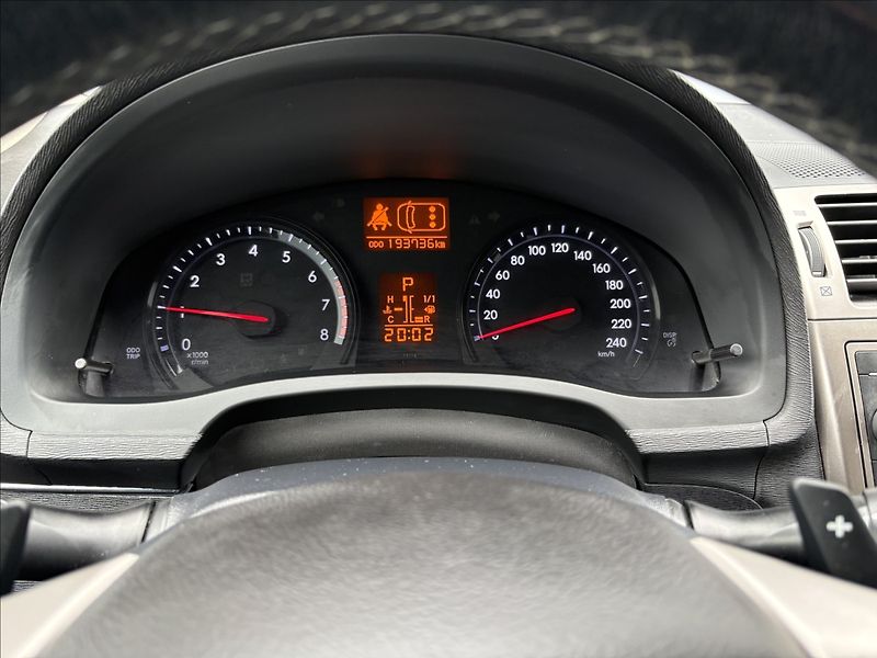 Toyota Avensis 1,8 VVT- i 108 KW AUTOMAT CZ - fotka 10 z 23