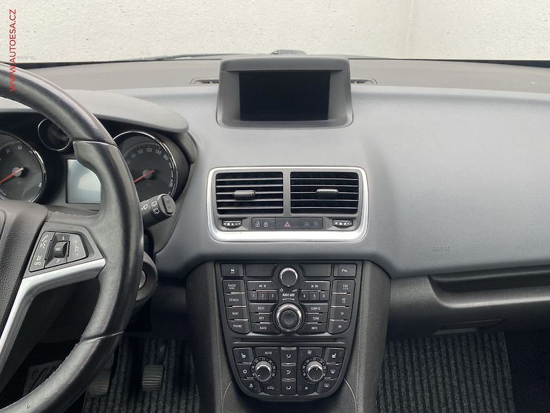 Opel Meriva (2011) 1.4T, AC, TZ, park.asist - fotka 12 z 15