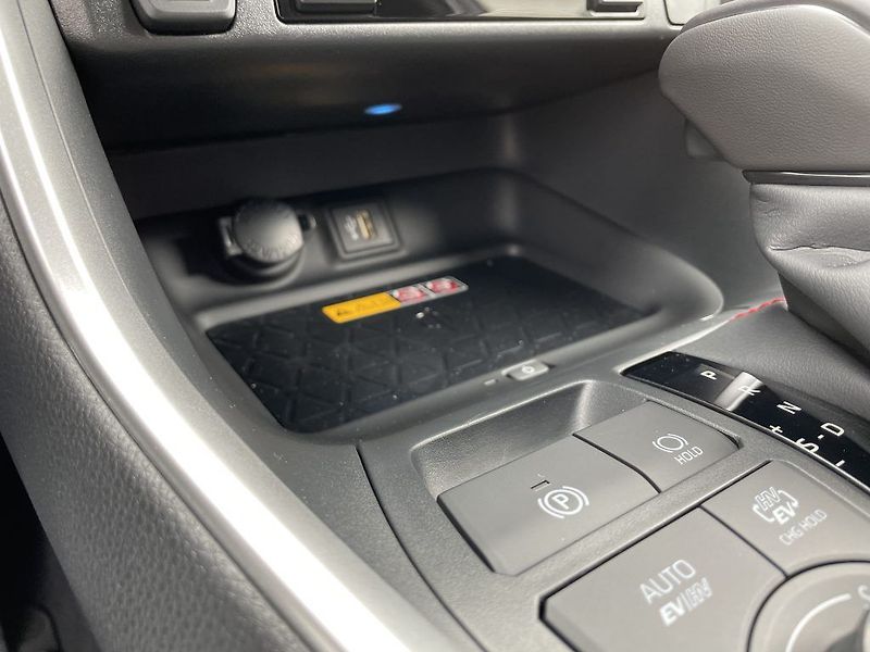 Toyota RAV4 2.5 Plug-in Hybrid Selection - fotka 18 z 29