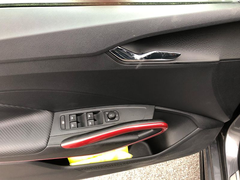 Škoda Fabia 1.0 TSi Monte Carlo - fotka 13 z 29