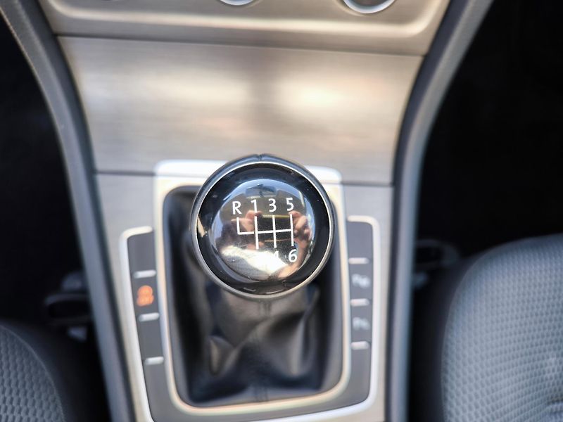 Volkswagen Golf 7 1,4TSI 90kW LED OSRAM 8xALU - fotka 60 z 82