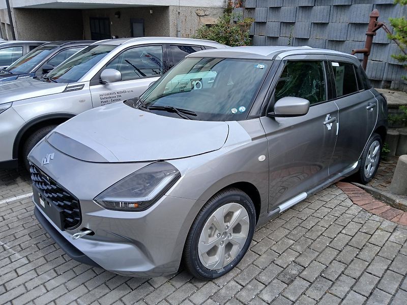 Suzuki Swift (2026) 1,2 Premium Hybrid CVT - fotka 2 z 5