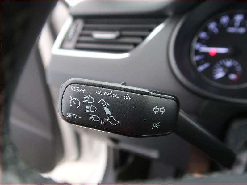 Škoda Octavia (2015) Ambition 1.6 TDI, Serv.kniha - fotka 14 z 15