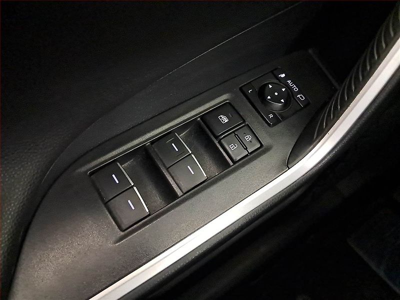 Toyota RAV4 (2023) Executive 2.5 Hybrid - fotka 23 z 23