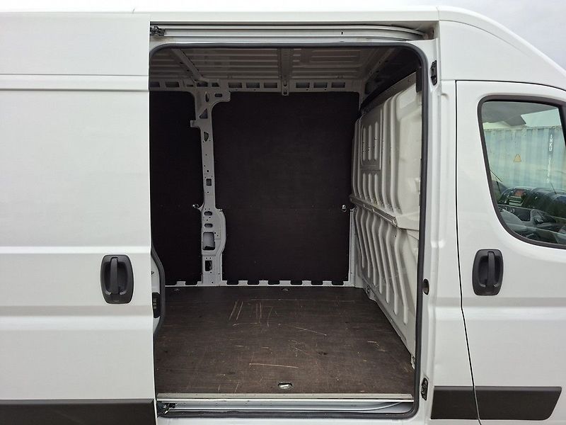 Peugeot Boxer FG 3500 L3H2 2,2 BHDi 140k M6 - fotka 6 z 19