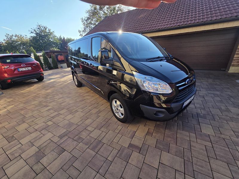 Ford Transit Custom 2.2TDCI L2 114kw 6míst - fotka 6 z 42