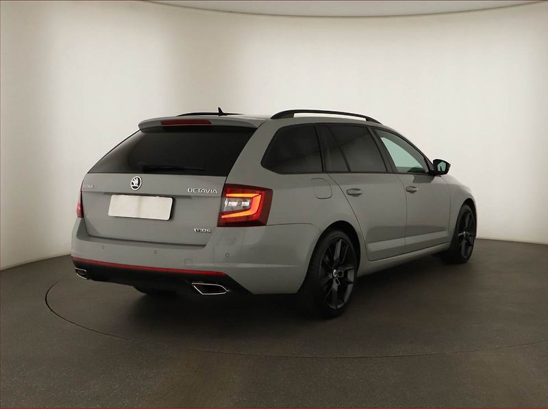 Škoda Octavia (2017) RS 2.0 TDI, Automat, Kůže - fotka 5 z 17